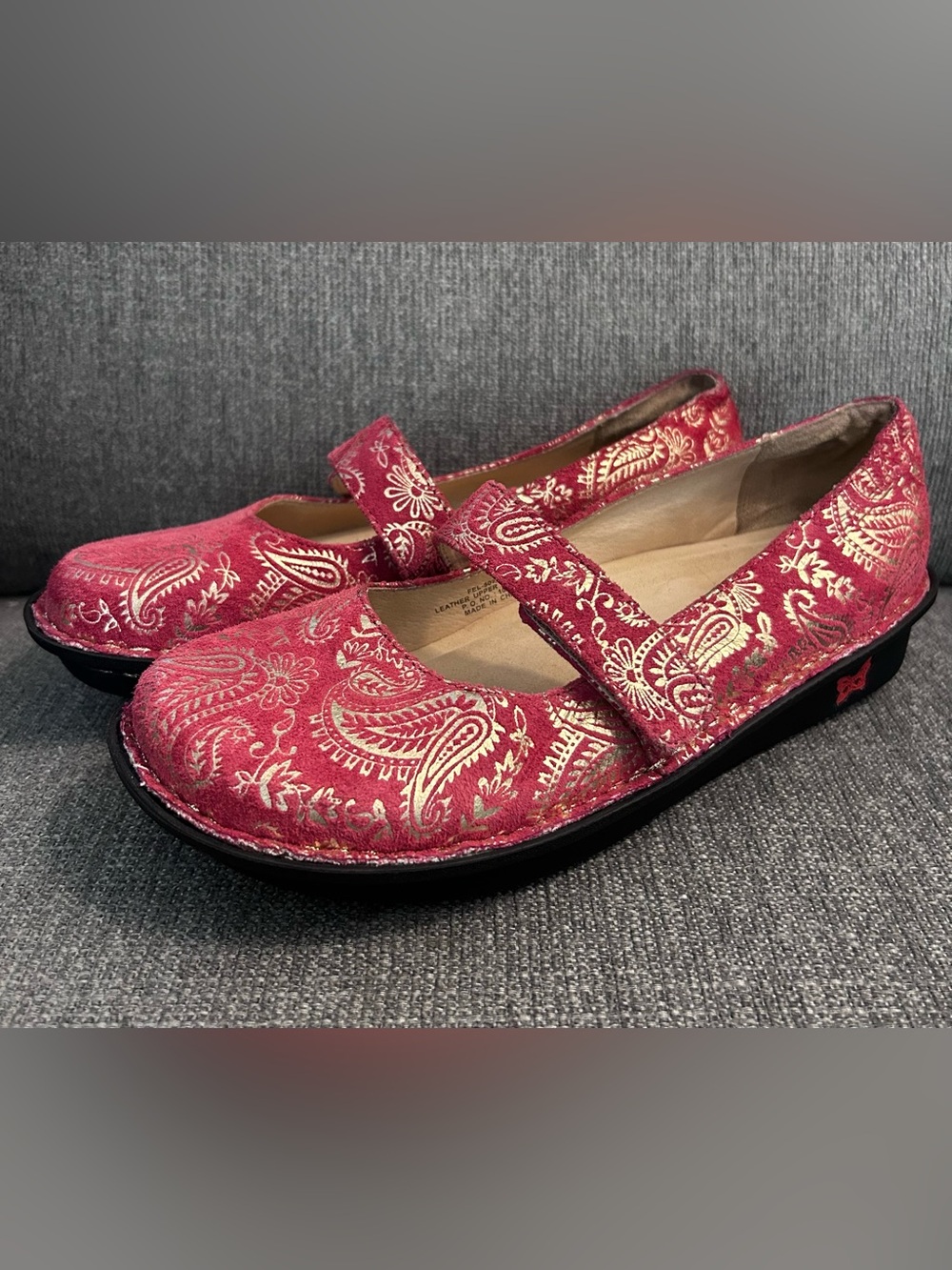 Alegria Mary Jane Shoes in Red Paisley Size 39, US Size 8/8.5